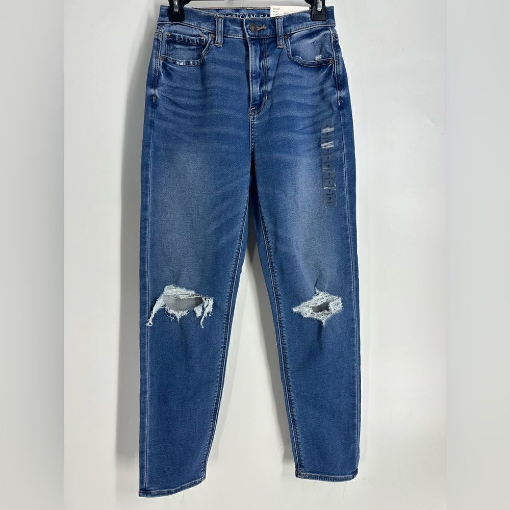 AMERICAN EAGLE Mom Blue Distressed Jeans sz 26 R NWT